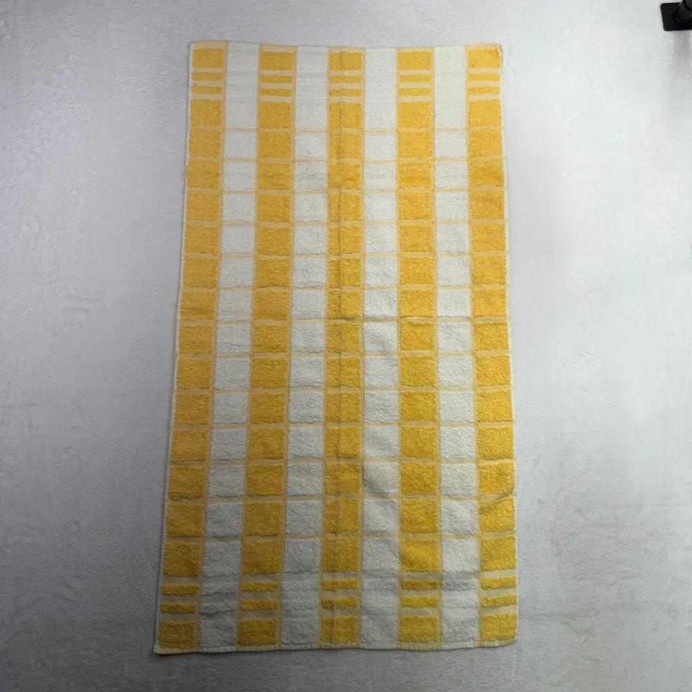 Cannon Vintage Bath Towel Yellow White Checkered Retro Made in USA Cotton MCM